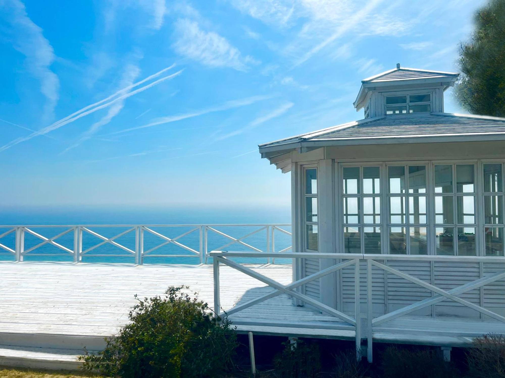 Luxury Lighthouse Golf Villa 발치크 외부 사진